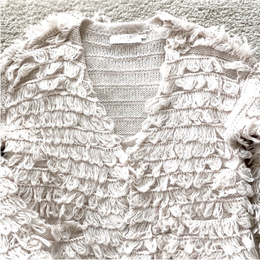 ASTR The Label Darby Sweater - Picture 3 of 8